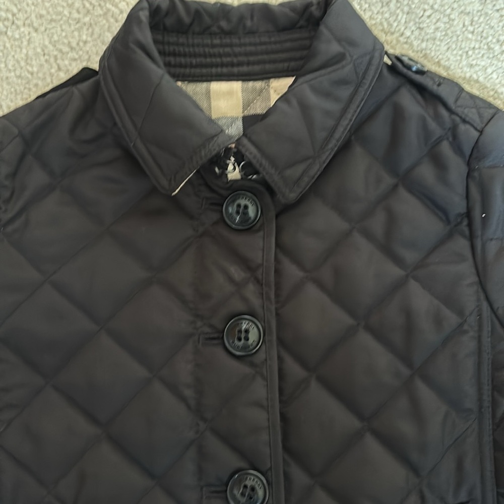 Burberry children size 4 black unisex quilted coat - Picture 3 of 8
